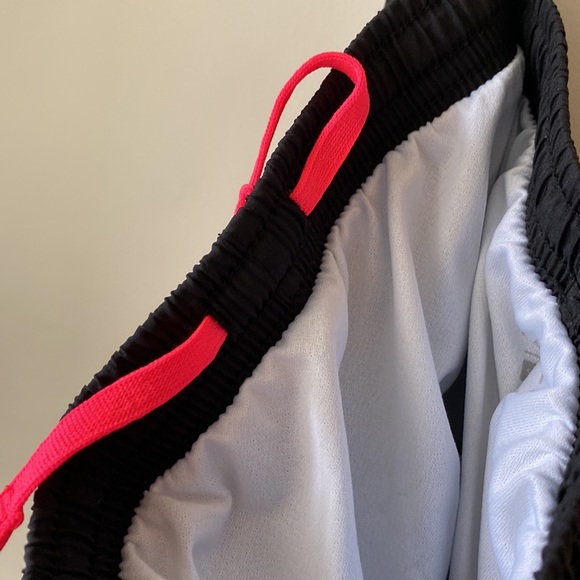 Nike Girls Dri-Fit Shorts, Size Small - Picture 5 of 7